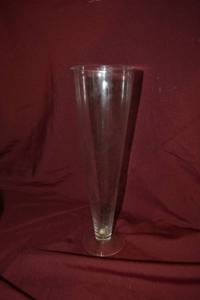 lot 104 image: (7) Clear Glass Pilsner Vases - 4W x 16 Tall