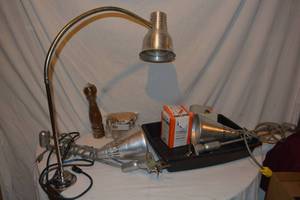 lot 110 image: Heat Lamps for carving station plus shakers, see pictures