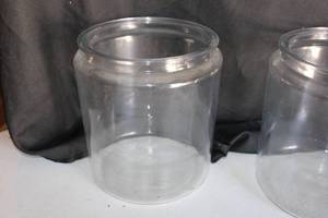 lot 273 image: (3) Clear Jars - 10x10