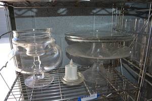 lot 300 image: 14 Apothecary jar, 12 Clear glass cake plates