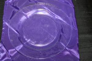 lot 356 image: Clear Hammered Glass Dinner Plate - 5 crates, each crate has approx. 30 plates
