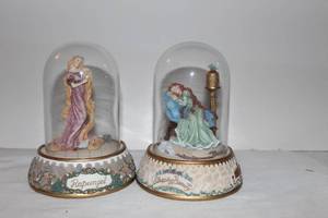 lot 75 image: Walt Disney Collectable Scenes inside glass globe, Repunzel and Sleeping Beauty