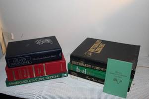lot 103 image: Various Vintage Hard Back Informational books, including The Classic Collectors Edition Grays Anatomy (no not the TV Show), The Ritual Order of the Rainbow for Girls book, and other titles Shown in Pictures