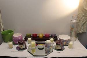 lot 131 image: Mirrors, Candles and Easter Dcor