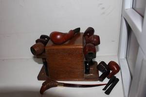 lot 128 image: Vintage Hemador and Various Pipes