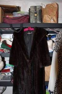 lot 139 image: $$ Vintage Godchauxs Womens 34 Length Real russian Mink Coat with Silk Lining