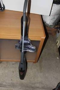 lot 190 image: Bissell 3-in-1 Vacuum