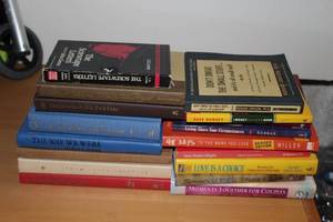 lot 199 image: Selection of Previously Loved Books, See Pictures for Specific Titles