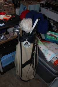 lot 216 image: Ladies Previously Loved Golf Clubs, golf Balls and other items