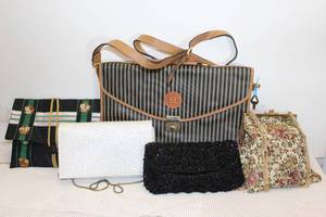 lot 248 image: Vintage High End Clutches
