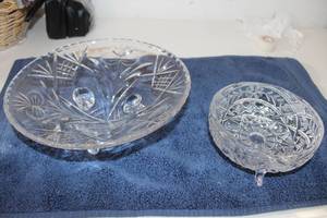 lot 250 image: Two Crystal Bowl, Large and Small, Both are Footed and have Beautiful patterns