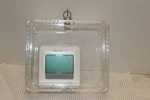 lot 262 image: Smart Home Thermostat and Lockable Cover