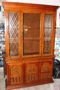 lot 286 image: Bernheart hutch, this is 2 pieces