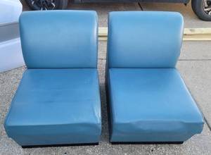 lot 4 image: (2) SALON  OFFICE SEATS IN STYLECOLOR SHOWN. (SOLD 2 X THE MONEY)
