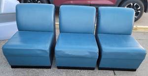 lot 22 image: (3) SALON  OFFICE SEATS IN STYLECOLOR SHOWN. (SOLD 3 X THE MONEY)