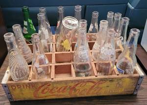 lot 86 image: VINTAGE WOODEN COCA-COLA CRATE PLUS VINTAGE BOTTLES AS SHOWN.