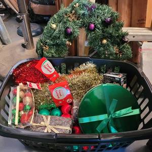 lot 87 image: LOT OF CHRISTMAS DECOR AS SHOWN.