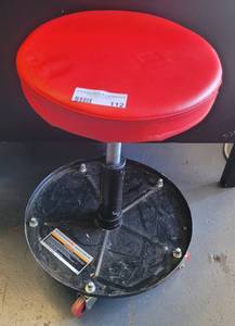 lot 112 image: PITTSBURGH MECHANICS ROLLER SEAT AS SHOWN.