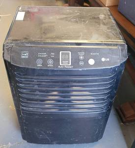 lot 115 image: LG HUMIDIFIER AS SHOWN.
