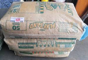 lot 122 image: (3) 50LB BAGS OF PLAY SAND AS SHOWN. (SOLD 3 X THE MONEY)