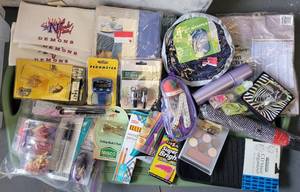 lot 133 image: LOT OF ASSORTED ITEMS AS SHOWN.