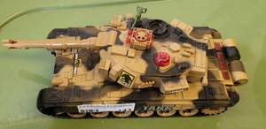lot 143 image: POWER TANK MODEL TANK AS SHOWN.