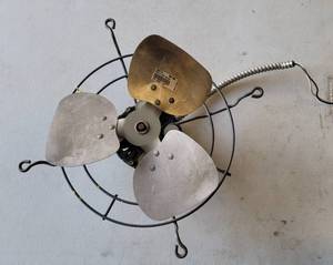 lot 159 image: ELECTRIC FAN AS SHOWN.