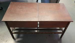 lot 207 image: HEAVY METAL FRAME ACCENT TABLE IN STYLECOLOR SHOWN.
