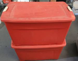 lot 210 image: (2) CONTAINERS WITH LIDS AS SHOWN. (SOLD 2 X THE MONEY)