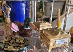 lot 218 image: ASSORTED ITEMS AS SHOWN.