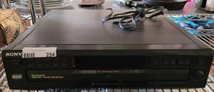 lot 254 image: SONY 5-CD CHANGERPLAYER AS SHOWN.