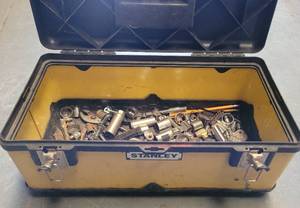 lot 306 image: TOOLBOX WITH CONTENTS AS SHOWN.