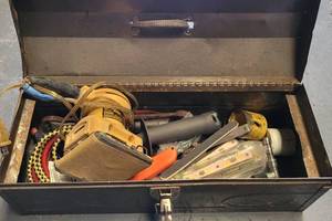 lot 307 image: TOOLBOX WITH CONTENTS AS SHOWN.