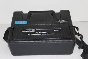 lot 2 image: Mars H-10PM Refridgerant Leak Detector for All Refridgerants...Tested Powers on
