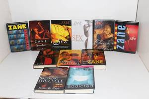 lot 21 image: Collection of Previously loved Books