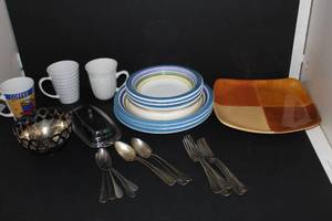 lot 94 image: Mixed Dishware Lot Silverplate Items