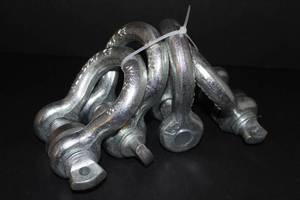lot 98 image: Four Large 78 thick Shackle Anchors