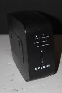 lot 103 image: Belkin Backup Computer Battery