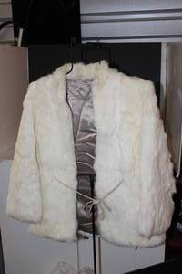 lot 211 image: Childs Size Rabbit Fur Coat Approximately Size 12-14 In Kids