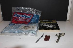 lot 106 image: Automotive repair items