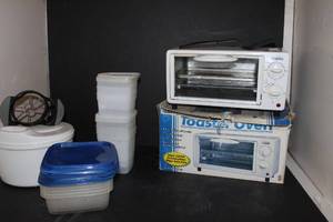 lot 126 image: Toaster oven, Salad Spinner Bowl and more