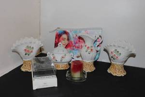 lot 185 image: Home Decor Items