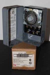 lot 187 image: Paragon Defrost Timer, Time initiated Temperature or pressure Terminated.
