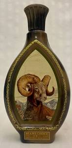 lot 8 image: 1976 Vintage Beams Choice Jim Beam Pronghorn Antelope Decanter (Empty)