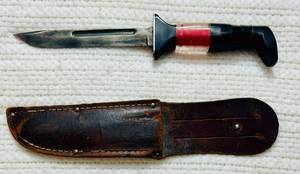 lot 5 image: WWII Trench Knife Fixed Blade wSheath