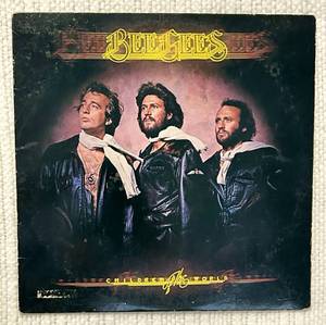 lot 51 image: 1976 Bee Gees LP