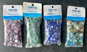 lot 147 image: Topfin Underwater Worlds Aquarium Dcor 4 12oz bags
