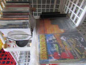 lot 46 image: Country music cds and various book lot