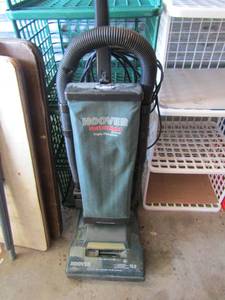 lot 69 image: Hoover sof t& light triple filtration vacuum does require a bag, 15.0 amp used unknown working condition