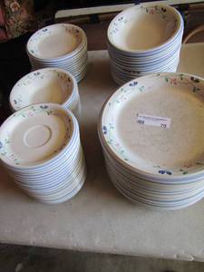 lot 70 image: Allegro dish set of saucers, plates , bowls, bread plates, all Heartside design, qty 83 pieces total  x$